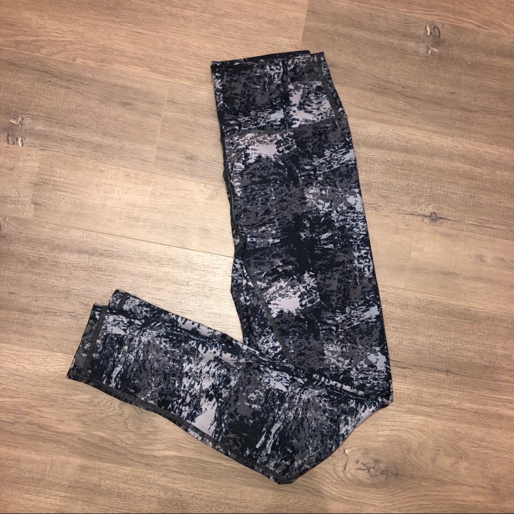TYC Digital Camo leggings